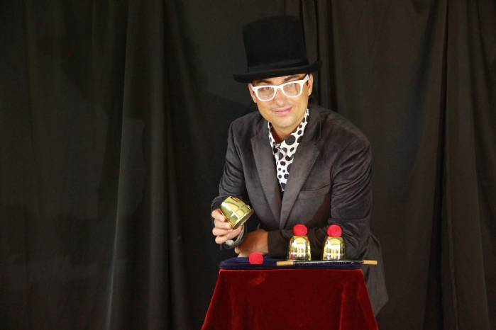 Jeff Duprado promove oficina de mágica pelo Projeto Hora Animada